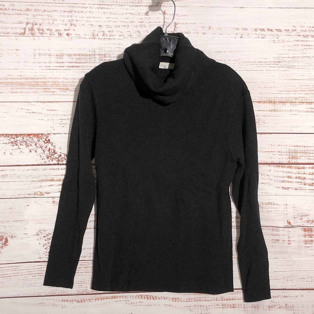 Comfy  Black Turtleneck Neck Cozy Sweater size Large
